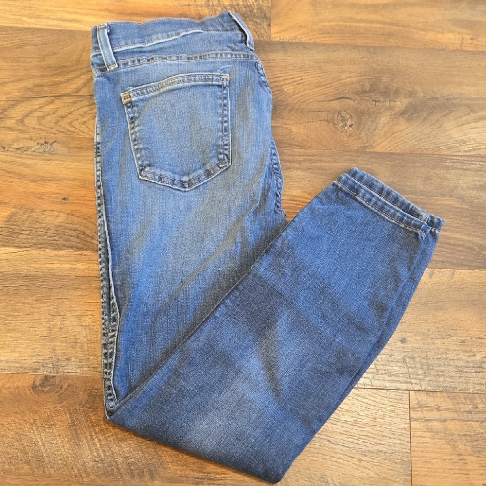 Kirkland Signature Women's High-Rise Skinny Fit Cropped Jeans, Dark Blue